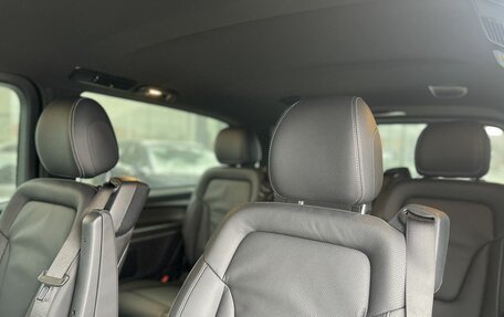 Mercedes-Benz V-Класс, 2023 год, 13 000 000 рублей, 12 фотография