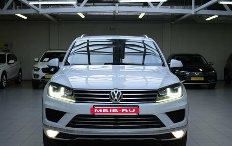 Volkswagen Touareg III, 2014 год, 2 680 000 рублей, 2 фотография