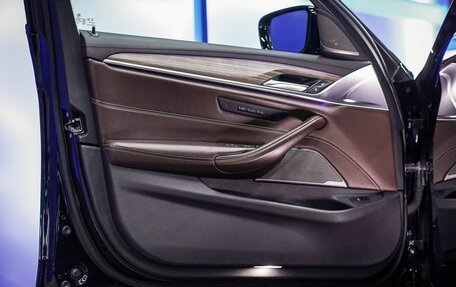 BMW 5 серия, 2019 год, 6 000 000 рублей, 15 фотография