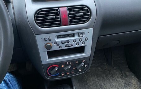 Opel Corsa C рестайлинг, 2003 год, 235 000 рублей, 7 фотография