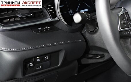 Toyota Highlander, 2025 год, 6 490 000 рублей, 24 фотография