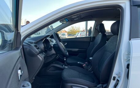 KIA Rio III рестайлинг, 2015 год, 843 700 рублей, 10 фотография