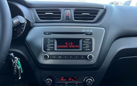 KIA Rio III рестайлинг, 2015 год, 843 700 рублей, 19 фотография