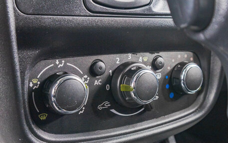 Renault Duster I рестайлинг, 2014 год, 1 299 000 рублей, 20 фотография