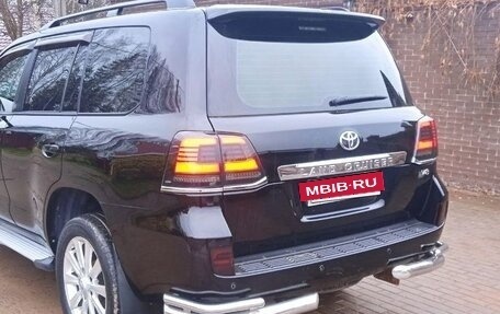 Toyota Land Cruiser 200, 2008 год, 2 700 000 рублей, 11 фотография