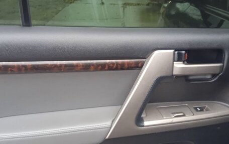 Toyota Land Cruiser 200, 2008 год, 2 700 000 рублей, 30 фотография