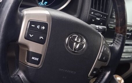 Toyota Land Cruiser 200, 2008 год, 2 700 000 рублей, 35 фотография