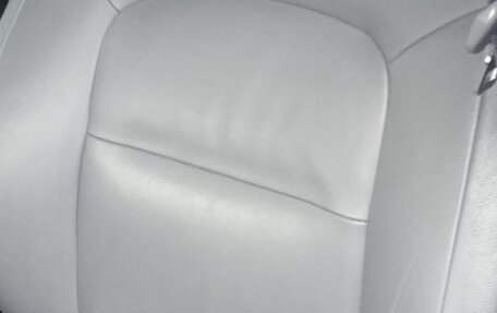 Toyota Land Cruiser 200, 2008 год, 2 700 000 рублей, 33 фотография