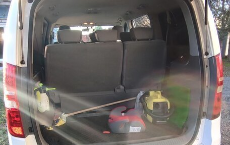 Hyundai H-1 II рестайлинг, 2017 год, 2 800 000 рублей, 7 фотография