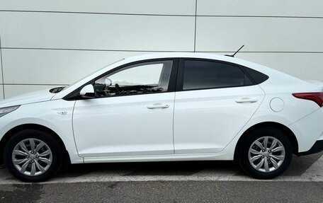 Hyundai Solaris II рестайлинг, 2020 год, 1 600 000 рублей, 7 фотография