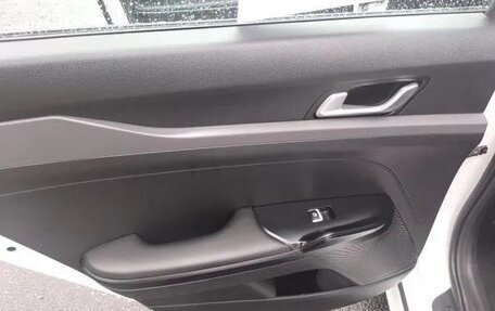 KIA K5, 2022 год, 2 230 000 рублей, 17 фотография