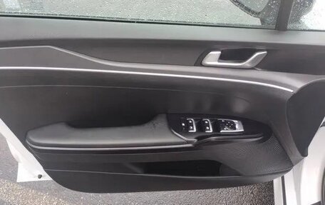 KIA K5, 2022 год, 2 230 000 рублей, 18 фотография