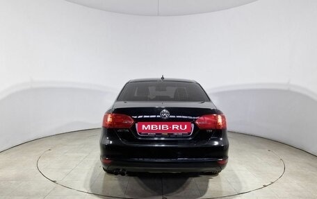Volkswagen Jetta VI, 2013 год, 950 000 рублей, 7 фотография