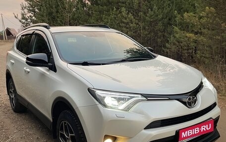 Toyota RAV4, 2019 год, 2 999 000 рублей, 1 фотография