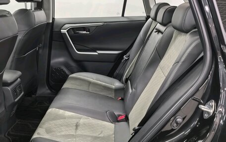 Toyota RAV4, 2025 год, 4 350 000 рублей, 21 фотография