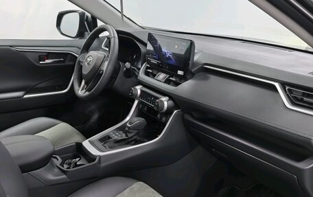 Toyota RAV4, 2025 год, 4 350 000 рублей, 25 фотография