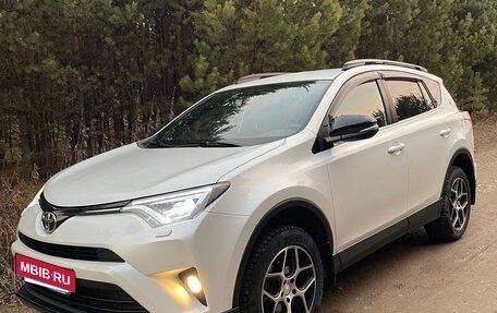 Toyota RAV4, 2019 год, 2 999 000 рублей, 6 фотография