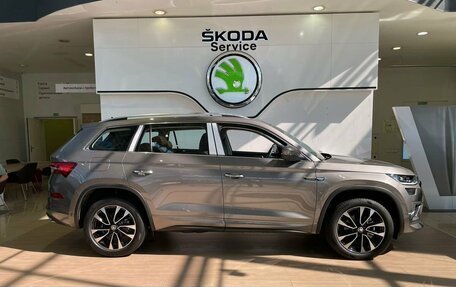 Skoda Kodiaq I, 2025 год, 4 900 000 рублей, 3 фотография