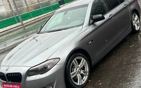 BMW 5 серия, 2010 год, 1 350 000 рублей, 2 фотография