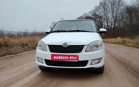 Skoda Fabia II, 2011 год, 440 000 рублей, 3 фотография