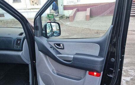 Hyundai H-1 II рестайлинг, 2016 год, 1 960 000 рублей, 8 фотография