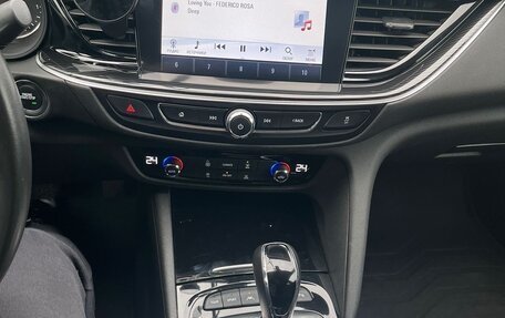 Opel Insignia II рестайлинг, 2018 год, 2 100 000 рублей, 15 фотография