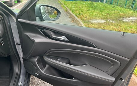 Opel Insignia II рестайлинг, 2018 год, 2 100 000 рублей, 13 фотография