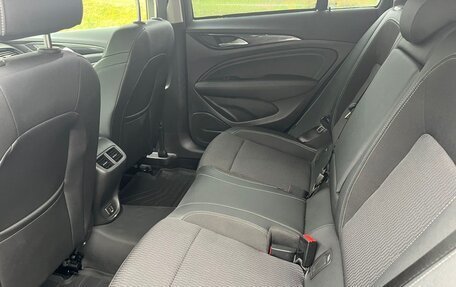 Opel Insignia II рестайлинг, 2018 год, 2 100 000 рублей, 12 фотография