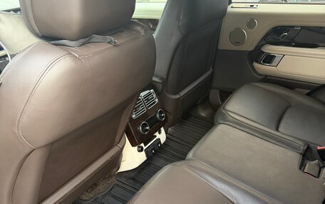 Land Rover Range Rover IV рестайлинг, 2018 год, 5 700 000 рублей, 11 фотография