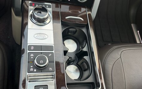 Land Rover Range Rover IV рестайлинг, 2018 год, 5 700 000 рублей, 15 фотография