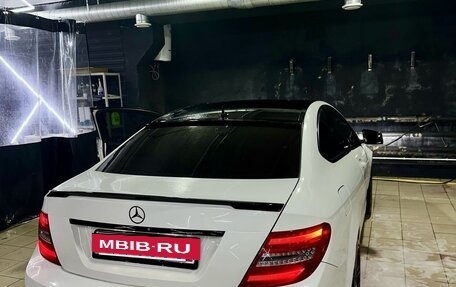 Mercedes-Benz C-Класс, 2012 год, 1 400 000 рублей, 7 фотография