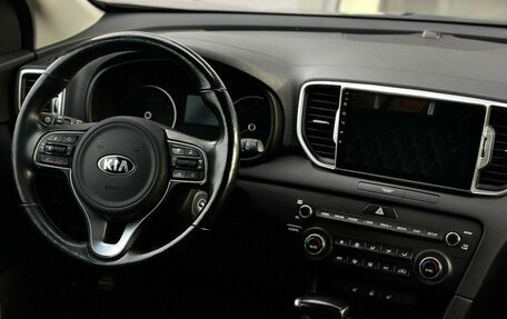 KIA Sportage IV рестайлинг, 2018 год, 1 900 000 рублей, 12 фотография