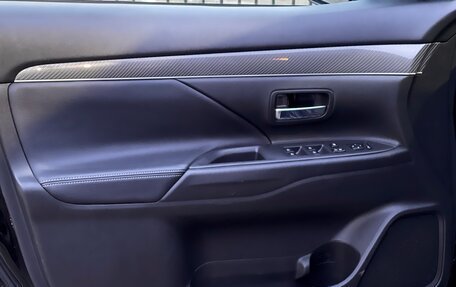 Mitsubishi Outlander III рестайлинг 3, 2019 год, 2 929 000 рублей, 16 фотография