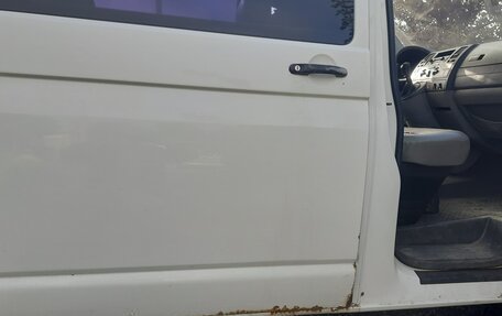 Volkswagen Transporter T5 рестайлинг, 2004 год, 850 000 рублей, 8 фотография