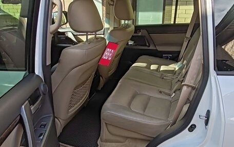 Toyota Land Cruiser 200, 2011 год, 3 100 000 рублей, 9 фотография