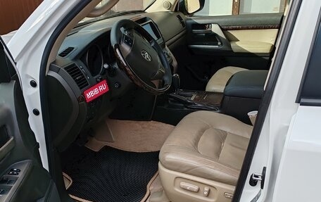 Toyota Land Cruiser 200, 2011 год, 3 100 000 рублей, 8 фотография