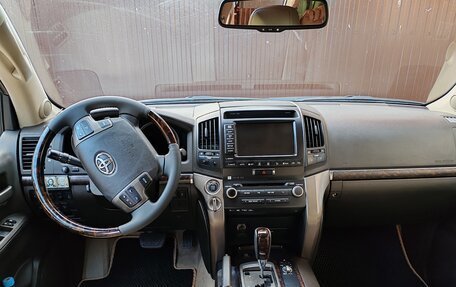 Toyota Land Cruiser 200, 2011 год, 3 100 000 рублей, 18 фотография