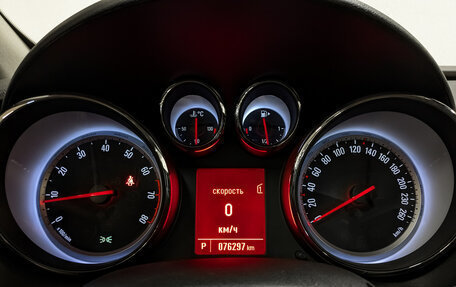 Opel Astra J, 2013 год, 1 050 000 рублей, 16 фотография