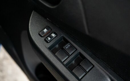 Toyota Ractis II, 2012 год, 950 000 рублей, 14 фотография