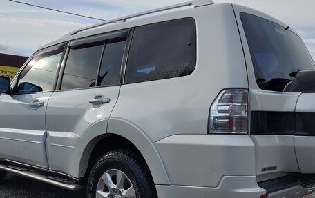 Mitsubishi Pajero IV, 2014 год, 2 400 000 рублей, 4 фотография