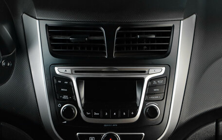 Hyundai Solaris II рестайлинг, 2016 год, 949 000 рублей, 14 фотография