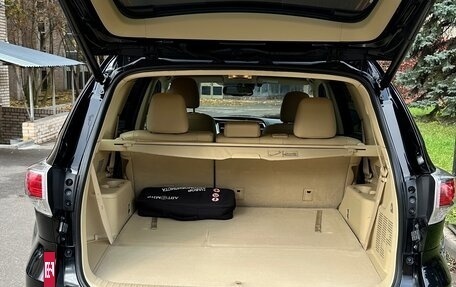 Toyota Highlander III, 2014 год, 3 990 000 рублей, 13 фотография