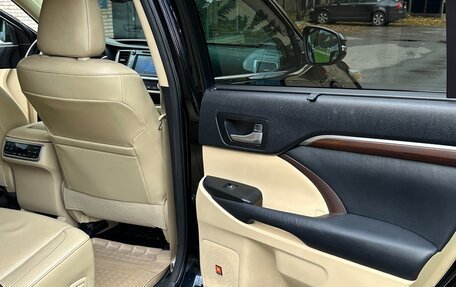 Toyota Highlander III, 2014 год, 3 990 000 рублей, 22 фотография