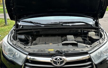 Toyota Highlander III, 2014 год, 3 990 000 рублей, 25 фотография