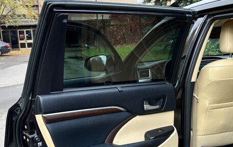 Toyota Highlander III, 2014 год, 3 990 000 рублей, 21 фотография