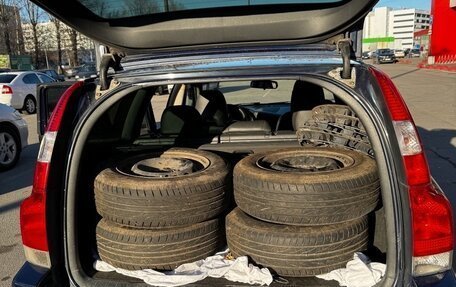 Volvo V70 III рестайлинг, 2004 год, 500 000 рублей, 19 фотография