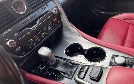 Lexus RX IV рестайлинг, 2016 год, 3 300 000 рублей, 9 фотография