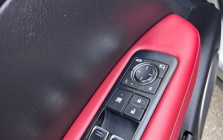 Lexus RX IV рестайлинг, 2016 год, 3 300 000 рублей, 13 фотография