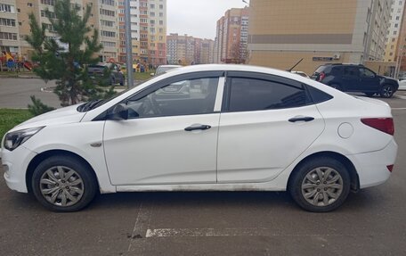Hyundai Solaris II рестайлинг, 2014 год, 500 000 рублей, 2 фотография