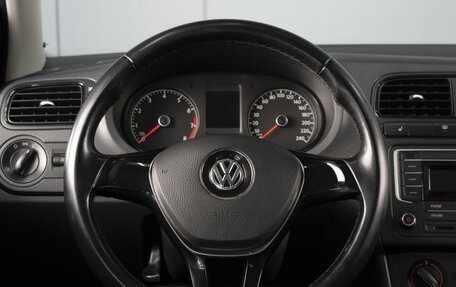 Volkswagen Polo VI (EU Market), 2015 год, 940 000 рублей, 12 фотография